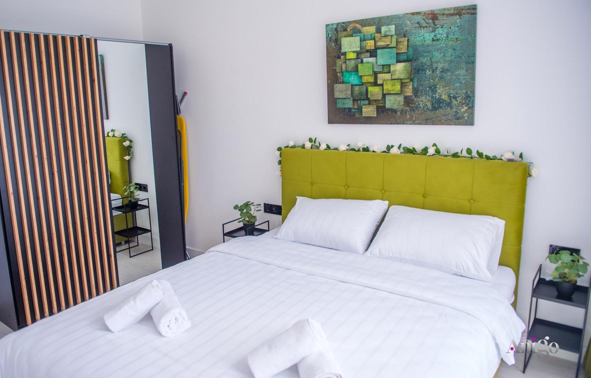 Royal Terrace Apartments คอนยิค ภายนอก รูปภาพ