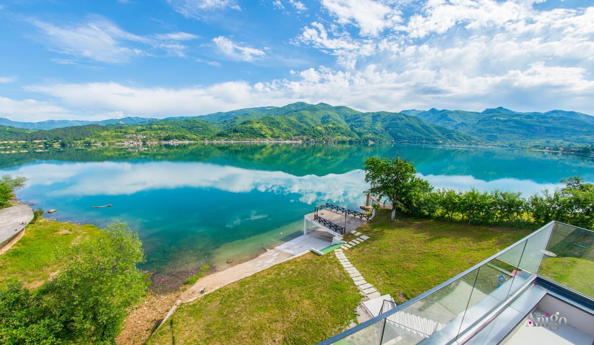 Royal Terrace Apartments คอนยิค ภายนอก รูปภาพ