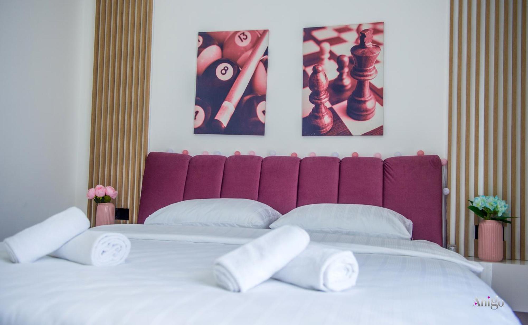 Royal Terrace Apartments คอนยิค ภายนอก รูปภาพ